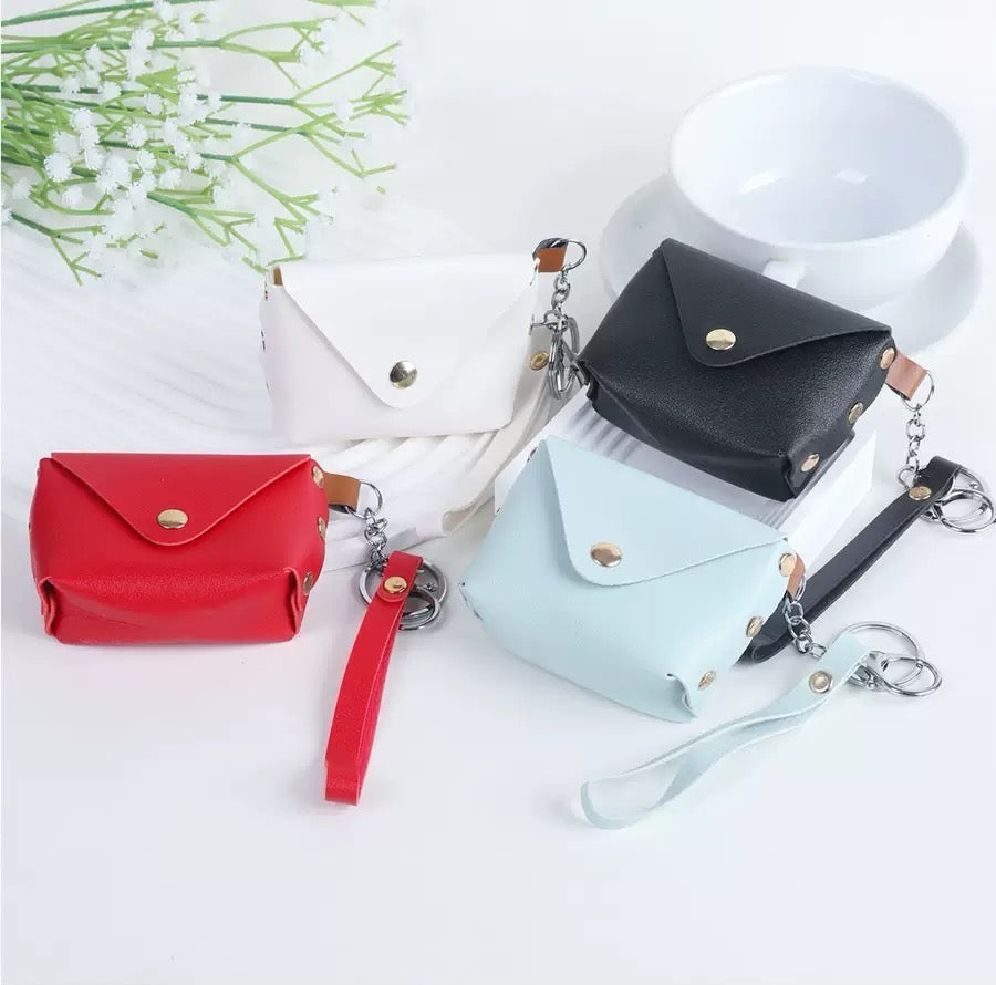 Mini Envelope‑Style Coin Purse With Keychain Wrist Strap Main image