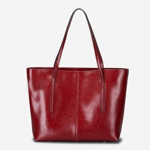 Elegant Genuine Leather Tote – Spacious Shoulder Bag for Daily Office Use